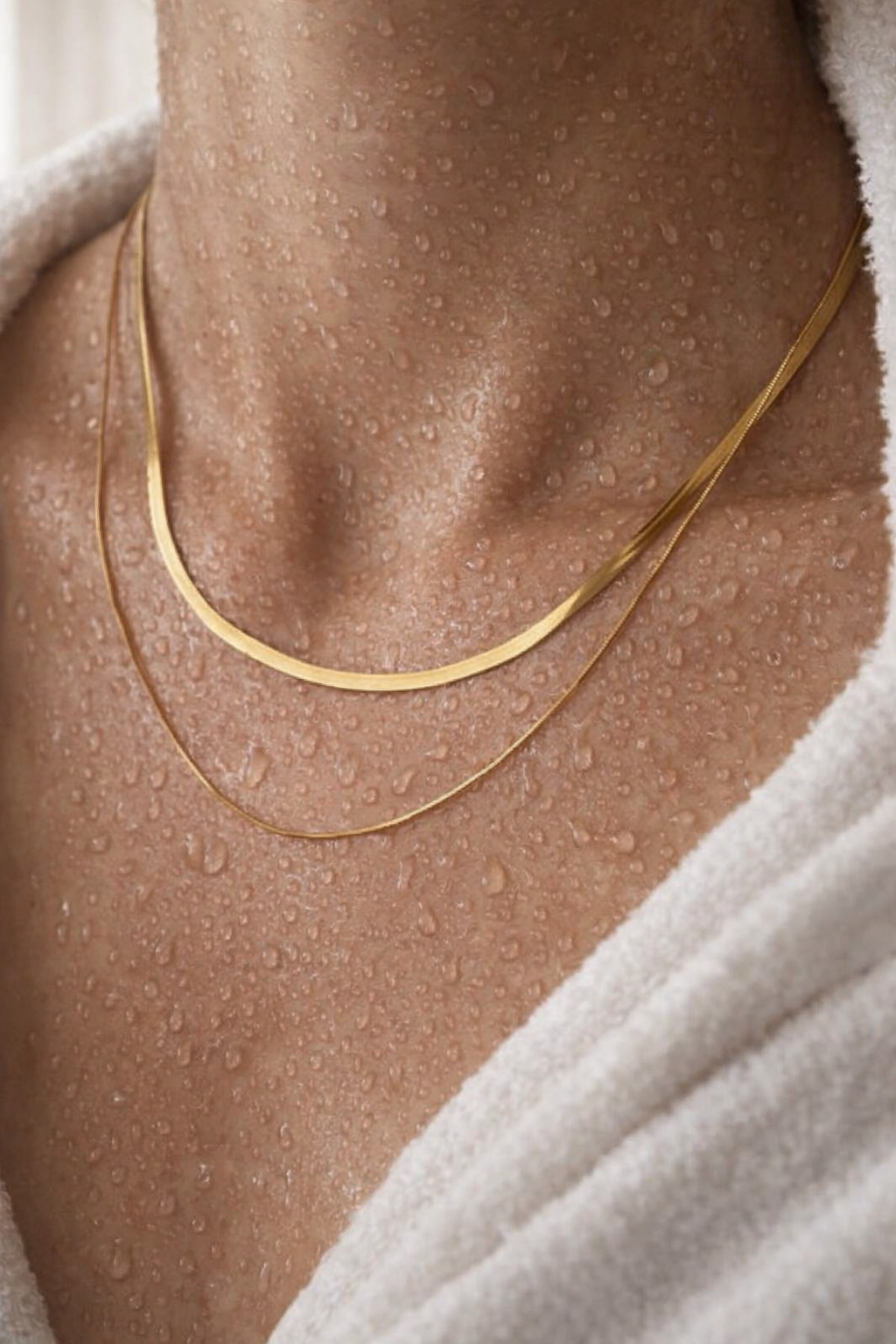 Double layer herring bone necklace