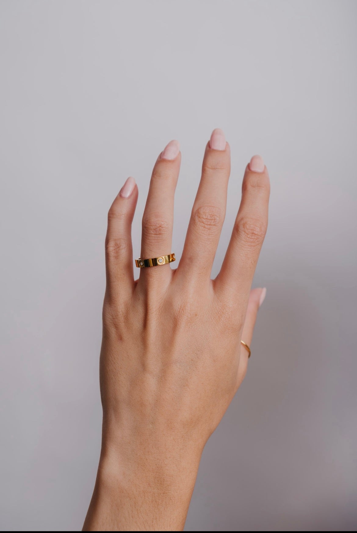 Carrie Diamante band ring