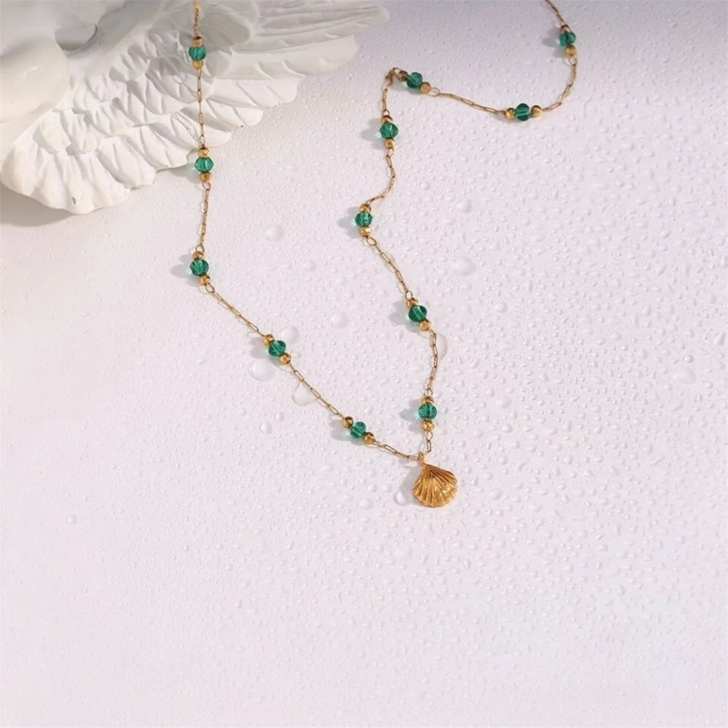 Tide necklace