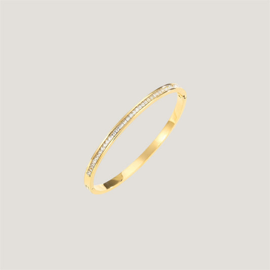 Ryla clasp bangle