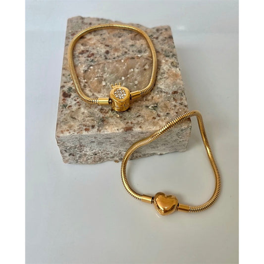 Round charm snake bracelet