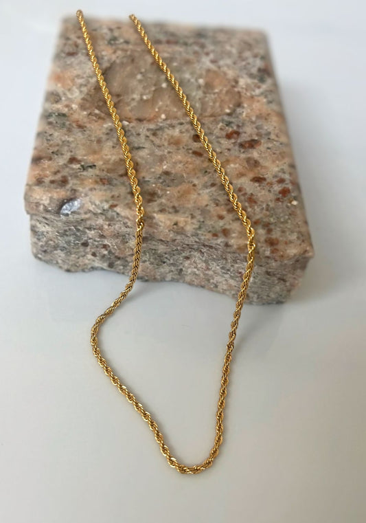 Twist rope necklace