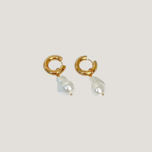 Chunky Pearl earring