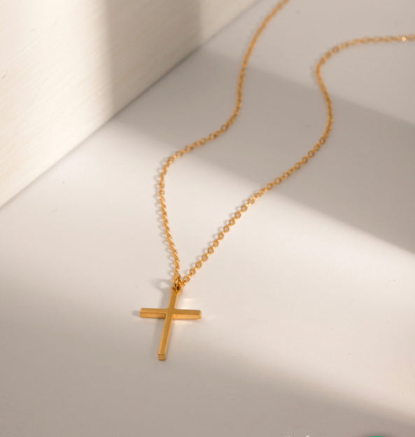 Dainty cross necklace