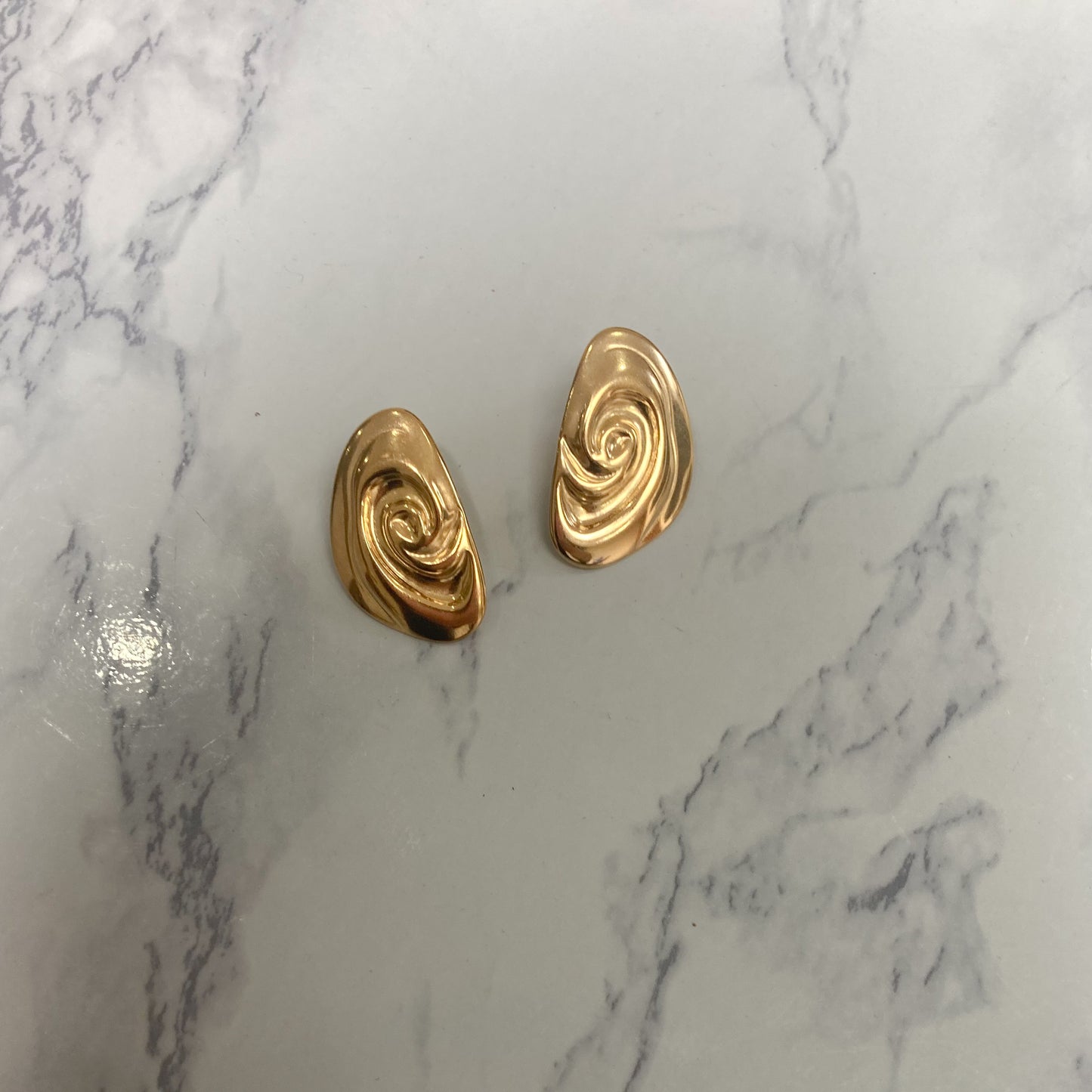 Aura earring